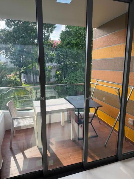 Liv on Wilkie, Wilkie Terrace, 2 Bedrooms, 527 sqft, Apartment For Sale, by Daniel Chua, 500246181 - Balcony - PropertyGuru.com.sg