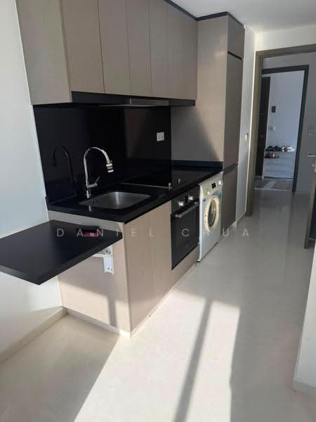 Liv on Wilkie, Wilkie Terrace, 2 Bedrooms, 527 sqft, Apartment For Sale, by Daniel Chua, 500246181 - Kitchen - PropertyGuru.com.sg