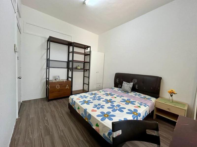 5B Hoe Chiang Rd (Tanjong pagar mrt), Chinatown / Tanjong Pagar, Room Rental, 132 sqft, Shophouse For Rent, by Xiao Dong, 500246183 - Bedroom - PropertyGuru.com.sg