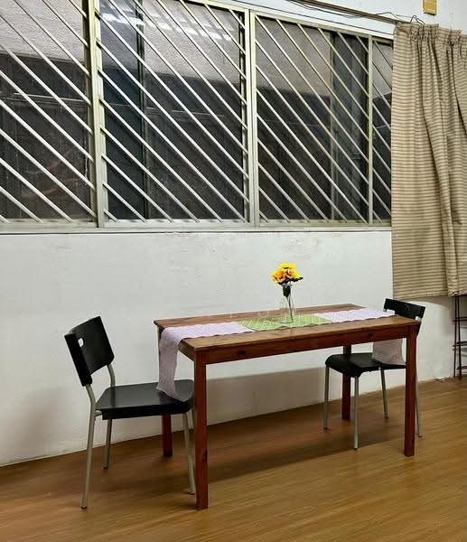 5B Hoe Chiang Rd (Tanjong pagar mrt), Chinatown / Tanjong Pagar, Room Rental, 132 sqft, Shophouse For Rent, by Xiao Dong, 500246183 - Dining Room - PropertyGuru.com.sg