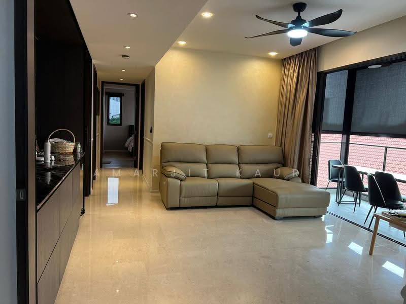 Avenue South Residence, 13 Silat Avenue, Alexandra / Commonwealth, 4 Bedrooms, 1,496 sqft, Condominium For Sale, by Amarjit Kaur, 500246193 - Living Room - PropertyGuru.com.sg