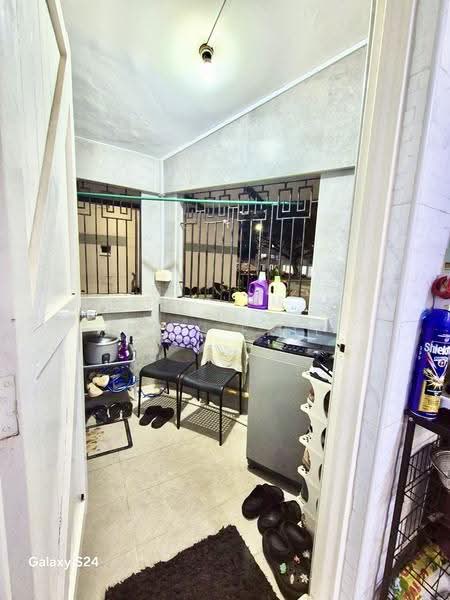 113 Bukit Purmei Road, 113 Bukit Purmei Road, Harbourfront / Telok Blangah, 3 Bedrooms, 1,184 sqft, HDB Flat For Sale, by Yani Eril, 500246201 - Balcony - PropertyGuru.com.sg