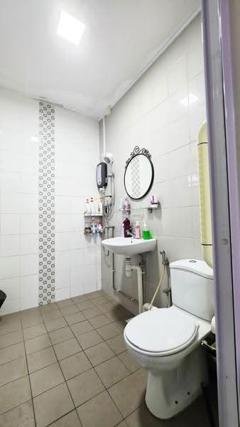 287 Yishun Avenue 6, 287 Yishun Avenue 6, Sembawang / Yishun, 3 Bedrooms, 1,130 sqft, HDB Flat For Sale, by Ina Sultan, 500246202 - Bathroom - PropertyGuru.com.sg