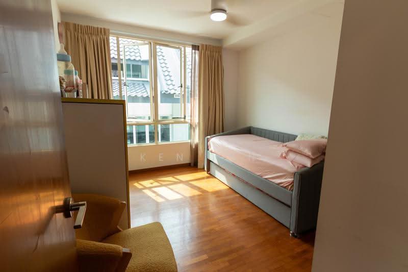 Horizon Green, Ang Mo Kio Avenue 2, Ang Mo Kio / Bishan / Thomson, 5 Bedrooms, 3,379 sqft, Terraced House For Sale, by Ken Tan, 500246211 - Bedroom - PropertyGuru.com.sg