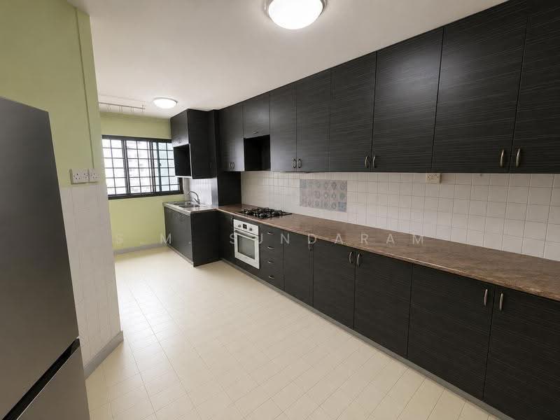 244 Bukit Batok East Avenue 5, 244 Bukit Batok East Avenue 5, Dairy Farm / Bukit Panjang / Choa Chu Kang, 2 Bedrooms, 743 sqft, HDB Flat For Sale, by S.M. SUNDARAM, 500246214 - Kitchen - PropertyGuru.com.sg