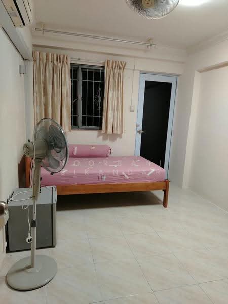 460 Tampines Street 42, 460 Tampines Street 42, Pasir Ris / Tampines, Room Rental, 200 sqft, HDB Flat For Rent, by Noorbani Sikandar, 500246219 - Bedroom - PropertyGuru.com.sg