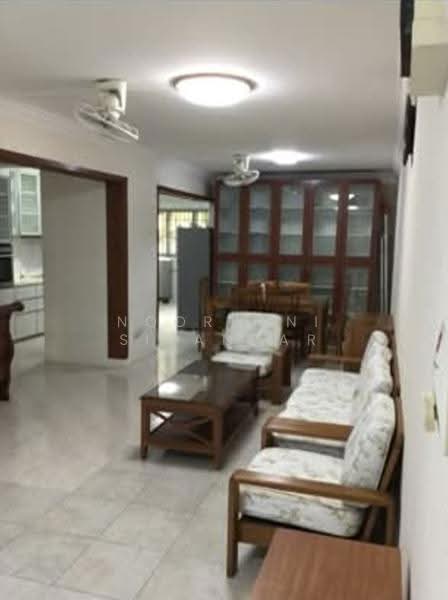 460 Tampines Street 42, 460 Tampines Street 42, Pasir Ris / Tampines, Room Rental, 200 sqft, HDB Flat For Rent, by Noorbani Sikandar, 500246219 - Living Room - PropertyGuru.com.sg