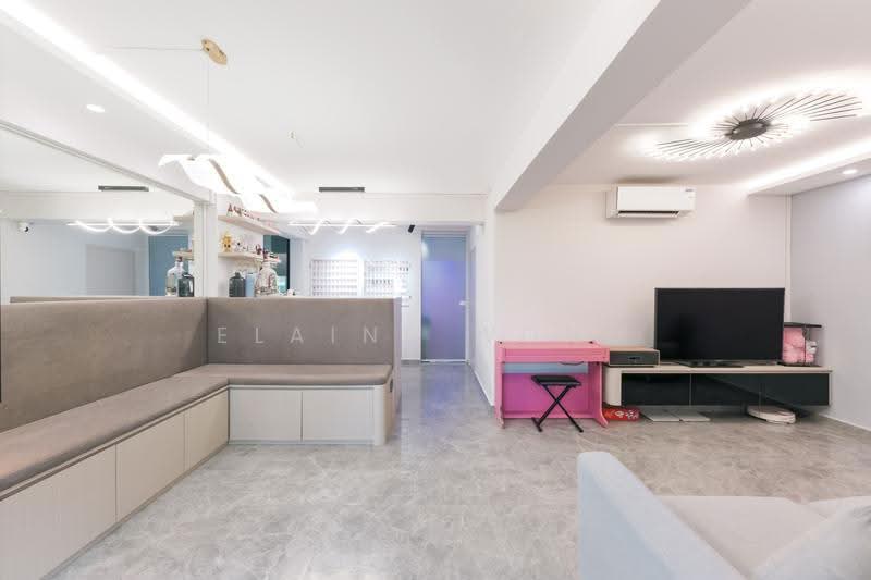 5 Telok Blangah Crescent, 5 Telok Blangah Crescent, 5 Bedrooms, 1,571 sqft, HDB Flat For Sale, by Elaine Wong, 500246247 - Living Room - PropertyGuru.com.sg
