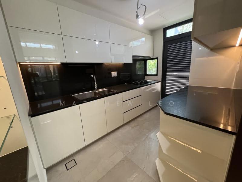 Belgravia Ace, Belgravia Drive, Seletar / Yio Chu Kang, 5 Bedrooms, 3,929 sqft, Semi-Detached House For Sale, by Matthew Leo, 500246248 - Kitchen - PropertyGuru.com.sg