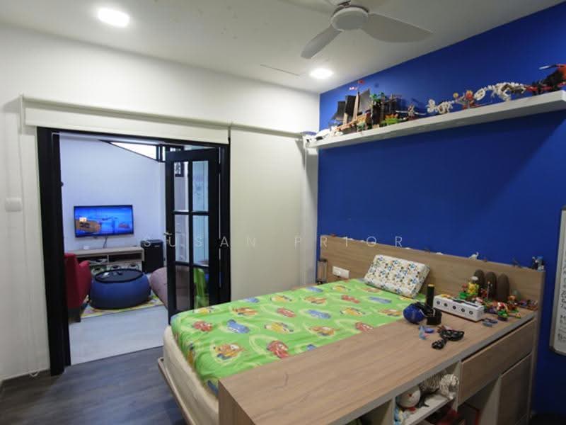 Clementi Park Facing Garden 3+2 Private/Renovated, Clementi Park, Sunset Way, 4 Bedrooms, 1,754 sqft, Condominium For Sale, by Susan Prior, 500246251 - Bedroom - PropertyGuru.com.sg