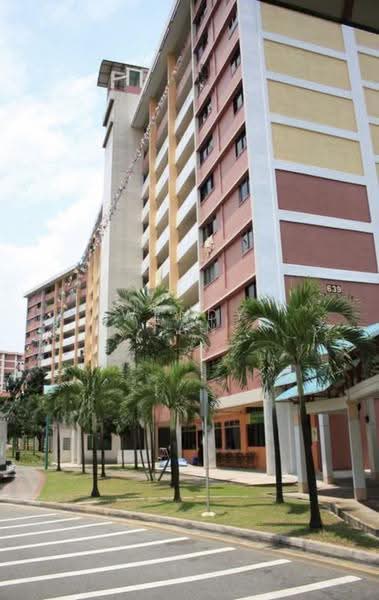 639 Ang Mo Kio Avenue 6, 639 Ang Mo Kio Avenue 6, 2 Bedrooms, 721 sqft, HDB Flat For Rent, by Wendy Tan, 500246300 - Exterior - PropertyGuru.com.sg
