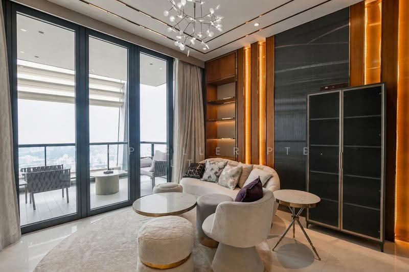 South Beach Residences, 28 South Beach Road, Beach Road / Bugis / Rochor, 2 Bedrooms, 1,249 sqft, Condominium For Sale, by Don Png, 500246310 - Living Room - PropertyGuru.com.sg