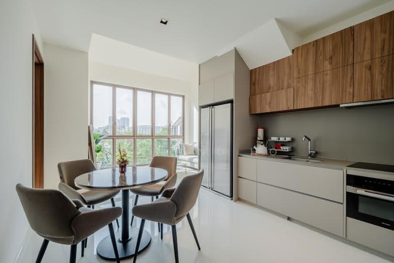 Parksuites, 26 Holland Grove Road, Tanglin / Holland / Bukit Timah, 3 Bedrooms, 1,421 sqft, Condominium For Sale, by Raymond Ho, 500246318 - Kitchen - PropertyGuru.com.sg