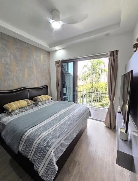 Forest Woods, 11 Lorong Liew Lian, 4 Bedrooms, 1,249 sqft, Condominium For Sale, by MH Quek, 500246320 - Bedroom - PropertyGuru.com.sg