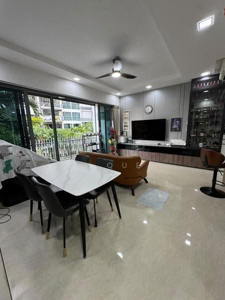 Forest Woods, Hougang / Punggol / Sengkang, 4 Bedrooms, 1,249 sqft, Condominium For Sale, by MH Quek, 500246320 - Living Room - PropertyGuru.com.sg