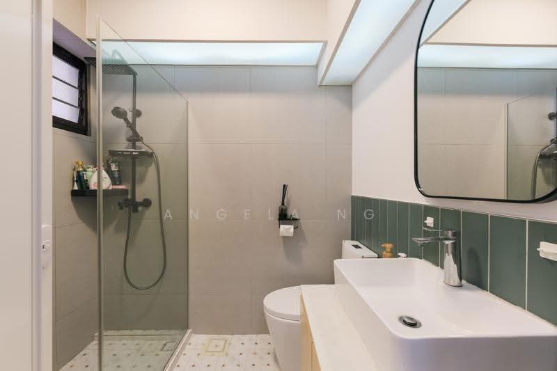 2B Sri Geylang Serai, 2B Geylang Serai, Eunos / Geylang / Paya Lebar, 3 Bedrooms, 1,022 sqft, HDB Flat For Sale, by Angela Ng, 500246322 - Bathroom - PropertyGuru.com.sg