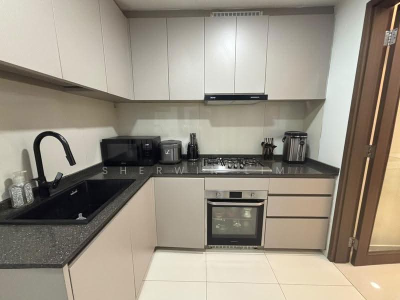 The Visionaire, 198 Canberra Drive, 3 Bedrooms, 1,259 sqft, Condominium For Sale, by Sherwin Lim, 500246331 - Kitchen - PropertyGuru.com.sg
