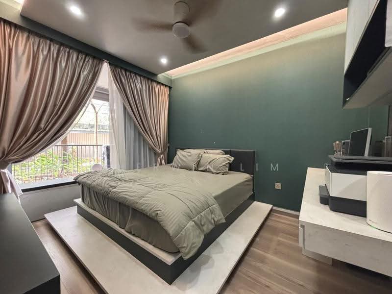 The Visionaire, 198 Canberra Drive, 3 Bedrooms, 1,259 sqft, Condominium For Sale, by Sherwin Lim, 500246331 - Bedroom - PropertyGuru.com.sg
