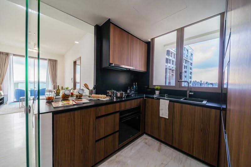 Coastline Residences, 7 Amber Road, 2 Bedrooms, 721 sqft, Condominium For Rent, by Donny Lee, 500246343 - Kitchen - PropertyGuru.com.sg