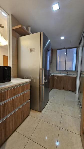 The Lakeshore, 31 Jurong West Street 41, Boon Lay / Jurong / Tuas, 3 Bedrooms, 1,109 sqft, Condominium For Sale, by Darren Lim, 500246344 - Kitchen - PropertyGuru.com.sg