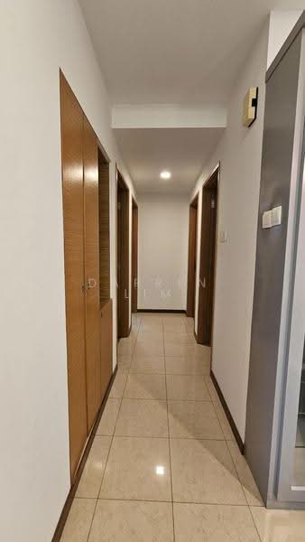 The Lakeshore, 31 Jurong West Street 41, Boon Lay / Jurong / Tuas, 3 Bedrooms, 1,109 sqft, Condominium For Sale, by Darren Lim, 500246344 - Corridor - PropertyGuru.com.sg