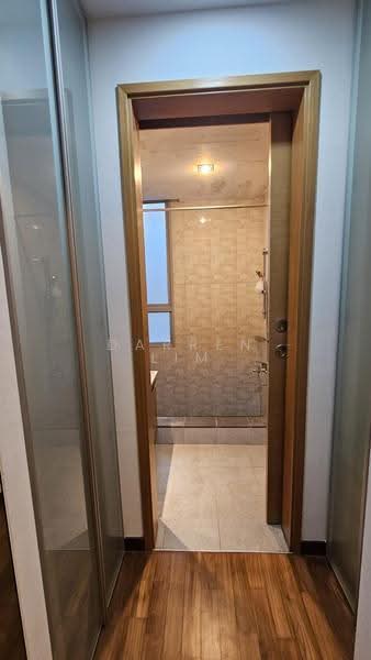 The Lakeshore, 31 Jurong West Street 41, Boon Lay / Jurong / Tuas, 3 Bedrooms, 1,109 sqft, Condominium For Sale, by Darren Lim, 500246344 - Bathroom - PropertyGuru.com.sg