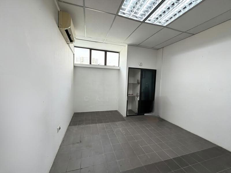 Da Jin Factory Building, 362 Upper Paya Lebar Road, Hougang / Punggol / Sengkang, 310 sqft, Office For Rent, by Calvin Choh, 500246349 - Interior - CommercialGuru.com.sg
