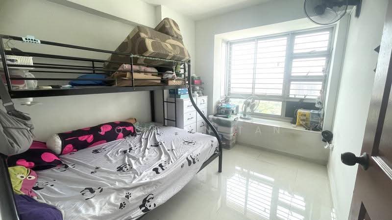 421 Clementi Avenue 1, 421 Clementi Avenue 1, Buona Vista / West Coast / Clementi New Town, 3 Bedrooms, 980 sqft, HDB Flat For Sale, by Jocelyn Tan, 500246351 - Bedroom - PropertyGuru.com.sg