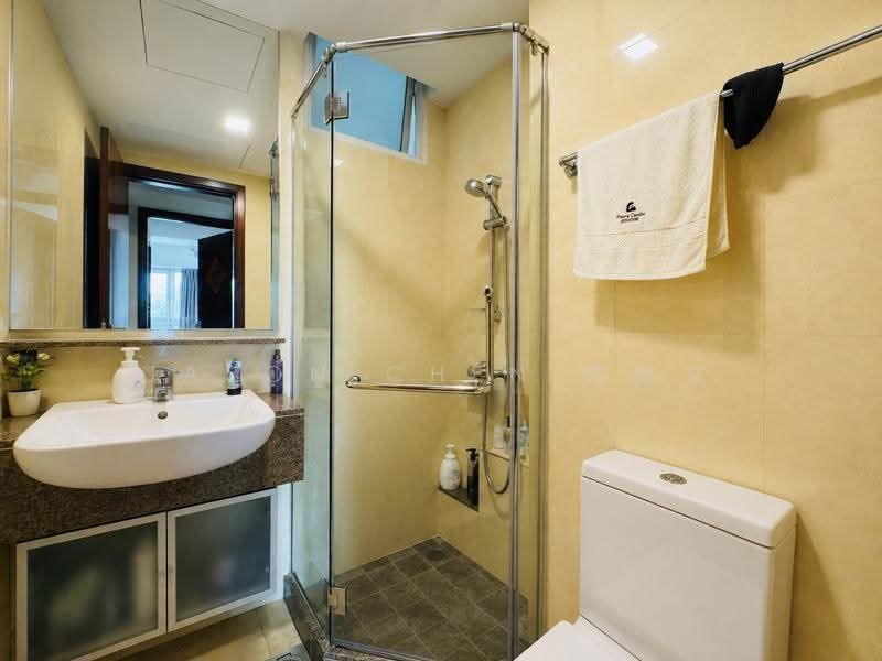 Cote D'Azur, 70 Marine Parade Road, 3 Bedrooms, 1,302 sqft, Condominium For Sale, by Jason Chen 陈野文, 500246357 - Bathroom - PropertyGuru.com.sg