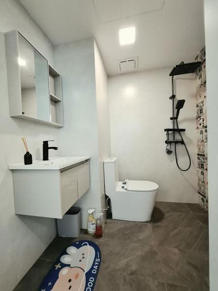 Fernwood Towers, 28 Fernwood Terrace, East Coast / Marine Parade, 1 Bedroom, 300 sqft, Condominium For Rent, by Tricia Tan, 500246362 - Bathroom - PropertyGuru.com.sg