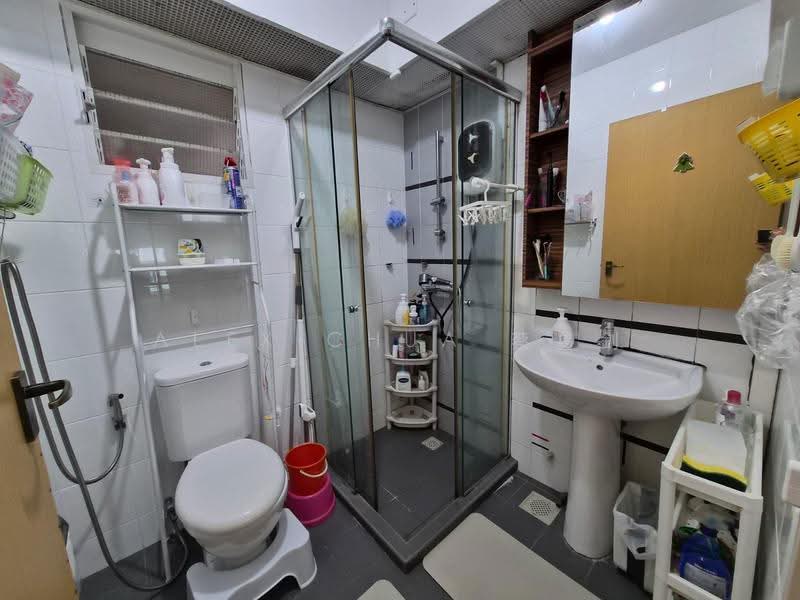 267A Punggol Field, 267A Punggol Field, Hougang / Punggol / Sengkang, 3 Bedrooms, 1,001 sqft, HDB Flat For Sale, by Alex Chua 蔡易釗, 500246377 - Bathroom - PropertyGuru.com.sg