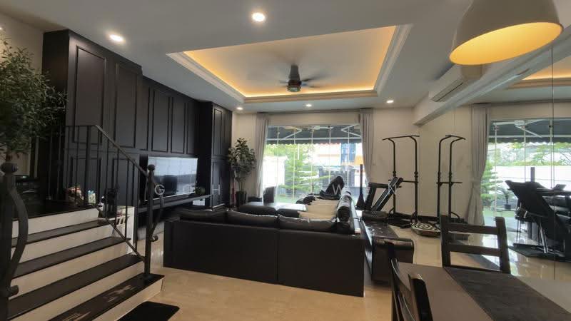 Villa Verde, Verde Crescent, Dairy Farm / Bukit Panjang / Choa Chu Kang, 7 Bedrooms, 3,980 sqft, Terraced House For Sale, by Goh Jiawen, 500246379 - Living Room - PropertyGuru.com.sg