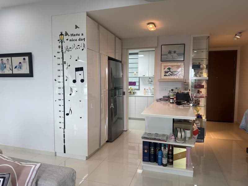The Minton, 147 Hougang Street 11, Hougang / Punggol / Sengkang, 3 Bedrooms, 1,334 sqft, Condominium For Rent, by Julia Khoo, 500246380 - Living Room - PropertyGuru.com.sg