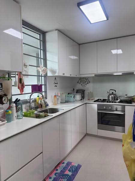 The Minton, 147 Hougang Street 11, Hougang / Punggol / Sengkang, 3 Bedrooms, 1,334 sqft, Condominium For Rent, by Julia Khoo, 500246380 - Kitchen - PropertyGuru.com.sg