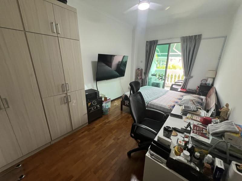 Stratford Court, 41A Bedok Ria Crescent, Bedok / Upper East Coast, 4 Bedrooms, 1,733 sqft, Condominium For Sale, by Ziglar Oh, 500246385 - Bedroom - PropertyGuru.com.sg