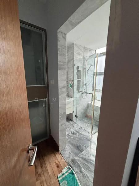 D' Kenaris, Seletar / Yio Chu Kang, 5 Bedrooms, 3,106 sqft, Cluster House For Sale, by BEN CHEE, 500246393 - Bathroom - PropertyGuru.com.sg