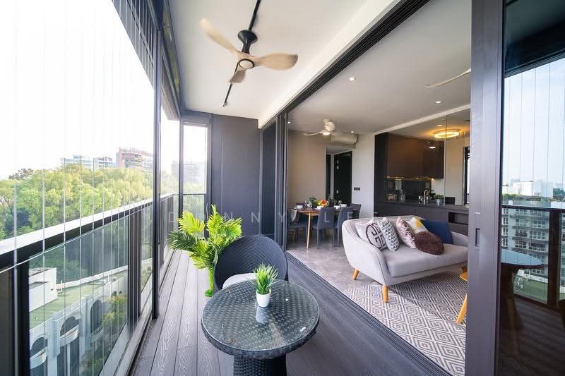 Hyll on Holland, 89 Holland Road, Tanglin / Holland / Bukit Timah, 3 Bedrooms, 1,055 sqft, Condominium For Sale, by Donny Lee, 500246410 - Balcony - PropertyGuru.com.sg