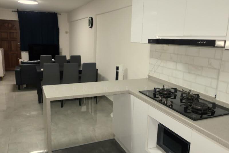 111 Lorong 1 Toa Payoh, 111 Lorong 1 Toa Payoh, Balestier / Toa Payoh, 3 Bedrooms, 710 sqft, HDB Flat For Rent, by Terrence Yap, 500246419 - Open Kitchen. Appliances Remain - PropertyGuru.com.sg