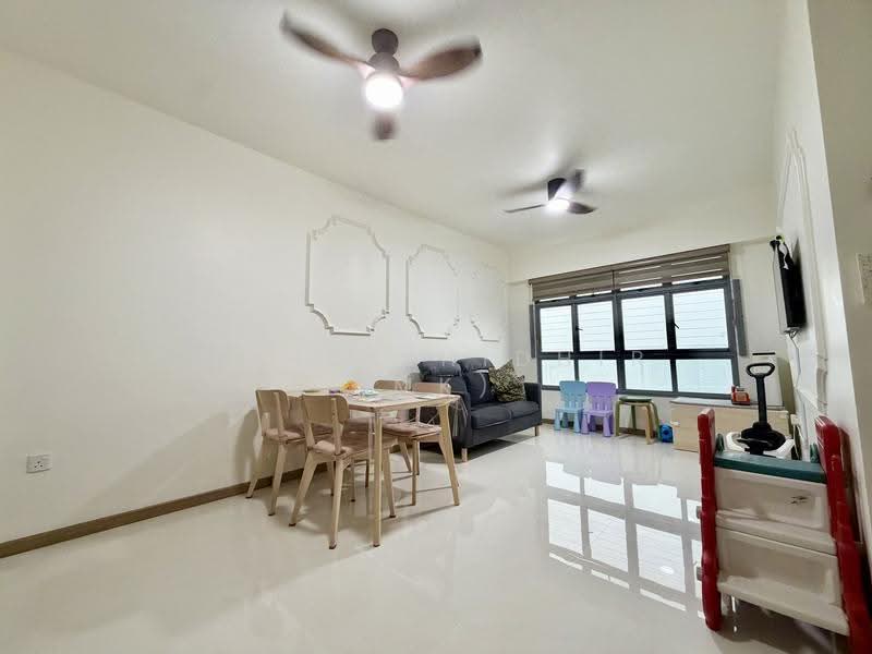626A Tampines Street 61, 626A Tampines Street 61, Pasir Ris / Tampines, 3 Bedrooms, 1,001 sqft, HDB Flat For Sale, by Muhd Khidhir (MK), 500246421 - Living Room - PropertyGuru.com.sg