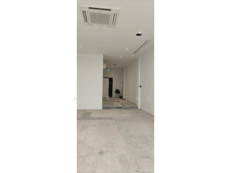 Nice shophouse at Keong Saik road, Chinatown / Tanjong Pagar, 1,067 sqft, Shop / Shophouse For Rent, by Andy Tan, 500246426 - Entrance - CommercialGuru.com.sg