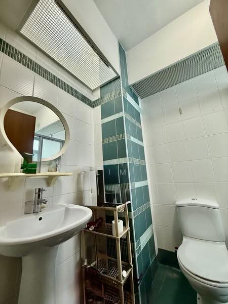 38A Bendemeer Road, 38A Bendemeer Road, Balestier / Toa Payoh, 3 Bedrooms, 990 sqft, HDB Flat For Rent, by Miaw Yong Lim, 500246473 - Bathroom - PropertyGuru.com.sg