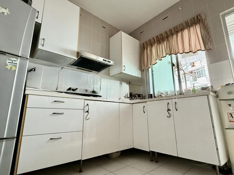 38A Bendemeer Road, 38A Bendemeer Road, Balestier / Toa Payoh, 3 Bedrooms, 990 sqft, HDB Flat For Rent, by Miaw Yong Lim, 500246473 - Kitchen - PropertyGuru.com.sg