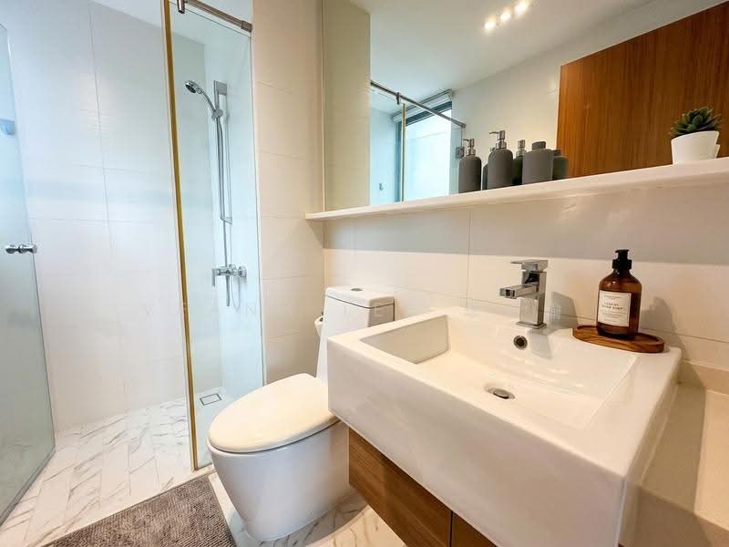 Waterfront Key, 778 Bedok Reservoir Road, Bedok / Upper East Coast, 2 Bedrooms, 893 sqft, Condominium For Sale, by Veann Lee 李慧瑜, 500246476 - Bathroom - PropertyGuru.com.sg