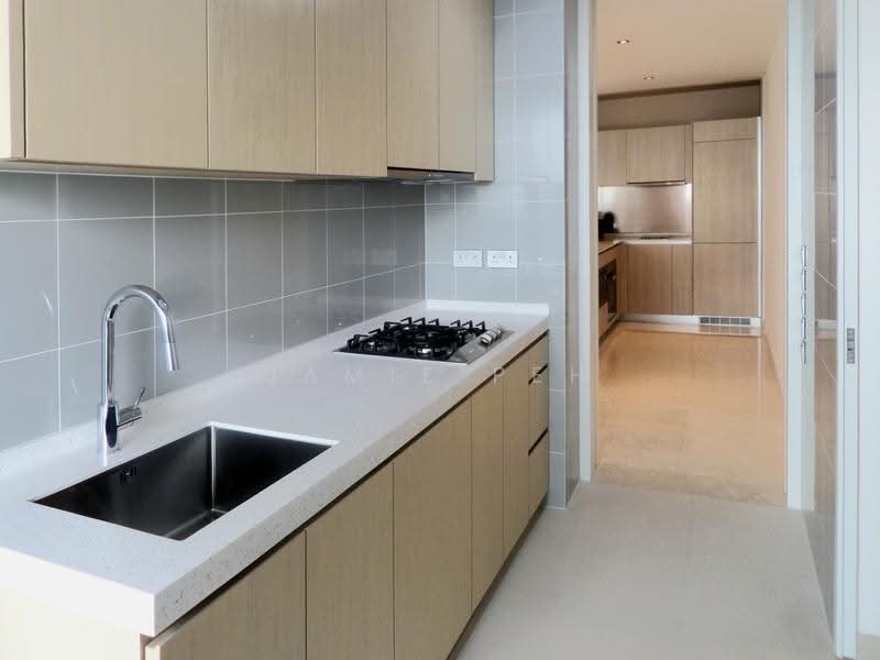 DUO Residences, 1 Fraser Street, Beach Road / Bugis / Rochor, 3 Bedrooms, 1,722 sqft, Apartment For Sale, by Jamie Peh, 500246481 - Kitchen - PropertyGuru.com.sg