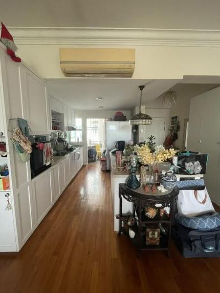 Eastwood Green, 10 Eastwood Road, Bedok / Upper East Coast, 3 Bedrooms, 1,173 sqft, Condominium For Sale, by Tan Kay Tuck, 500246496 - open concept kitchen - PropertyGuru.com.sg