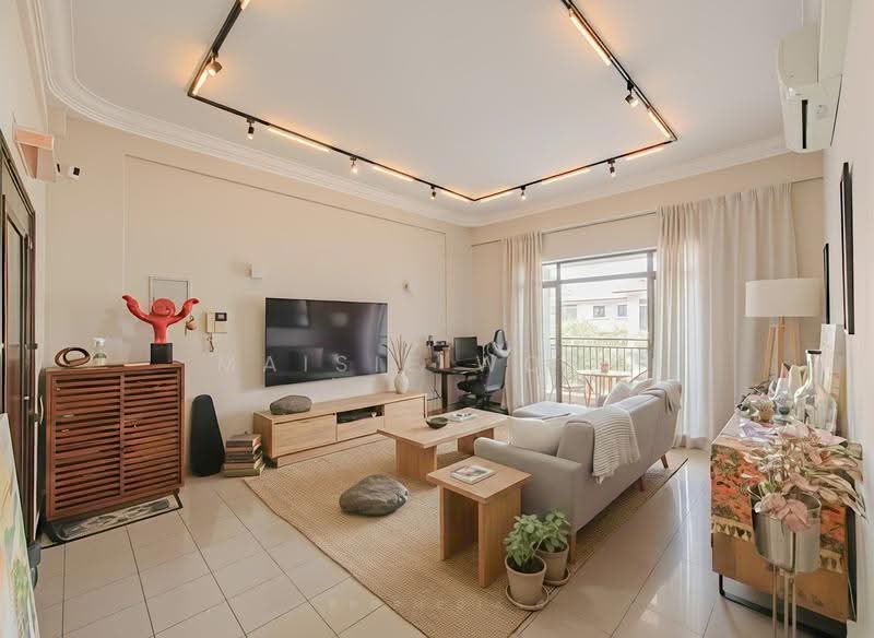 Silahis Apartments, 121 Lorong K Telok Kurau, East Coast / Marine Parade, 3 Bedrooms, 1,280 sqft, Apartment For Sale, by Maisie Wong, 500246500 - Living Room - PropertyGuru.com.sg