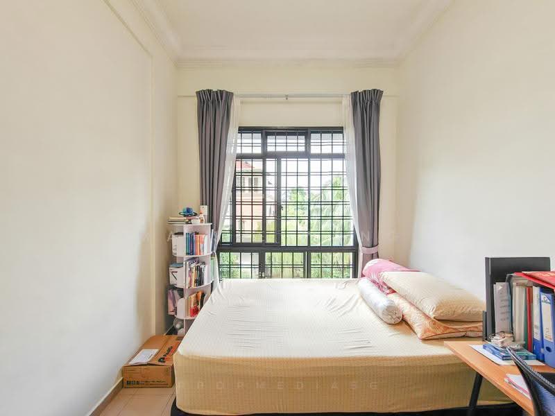 Silahis Apartments, 121 Lorong K Telok Kurau, East Coast / Marine Parade, 3 Bedrooms, 1,280 sqft, Apartment For Sale, by Maisie Wong, 500246500 - Bedroom - PropertyGuru.com.sg