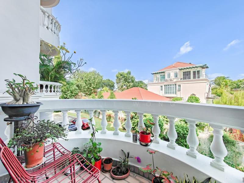 Silahis Apartments, 121 Lorong K Telok Kurau, East Coast / Marine Parade, 3 Bedrooms, 1,280 sqft, Apartment For Sale, by Maisie Wong, 500246500 - Balcony - PropertyGuru.com.sg