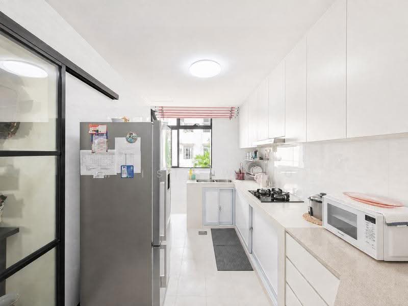 Silahis Apartments, 121 Lorong K Telok Kurau, East Coast / Marine Parade, 3 Bedrooms, 1,280 sqft, Apartment For Sale, by Maisie Wong, 500246500 - Kitchen - PropertyGuru.com.sg