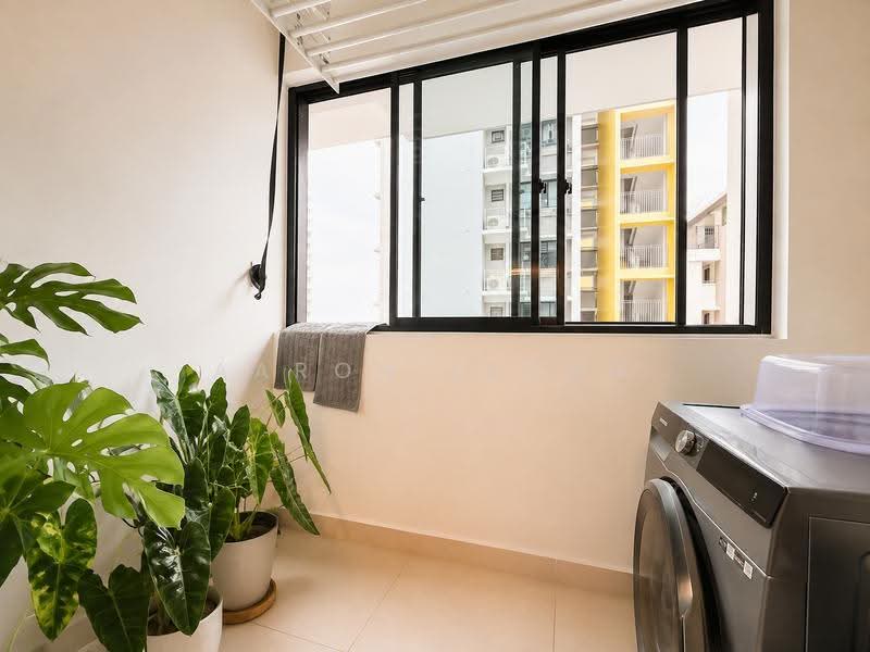 413B Northshore Drive, 413B Northshore Drive, Hougang / Punggol / Sengkang, 3 Bedrooms, 1,011 sqft, HDB Flat For Sale, by Aaron Leong, 500246511 - Balcony - PropertyGuru.com.sg